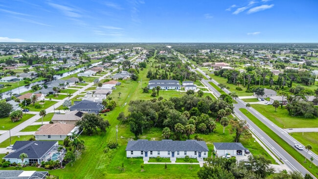 Photo - 260 Rotonda Blvd W Townhome