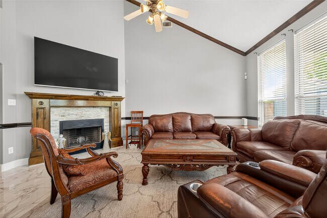 Photo - 15222 Harlin