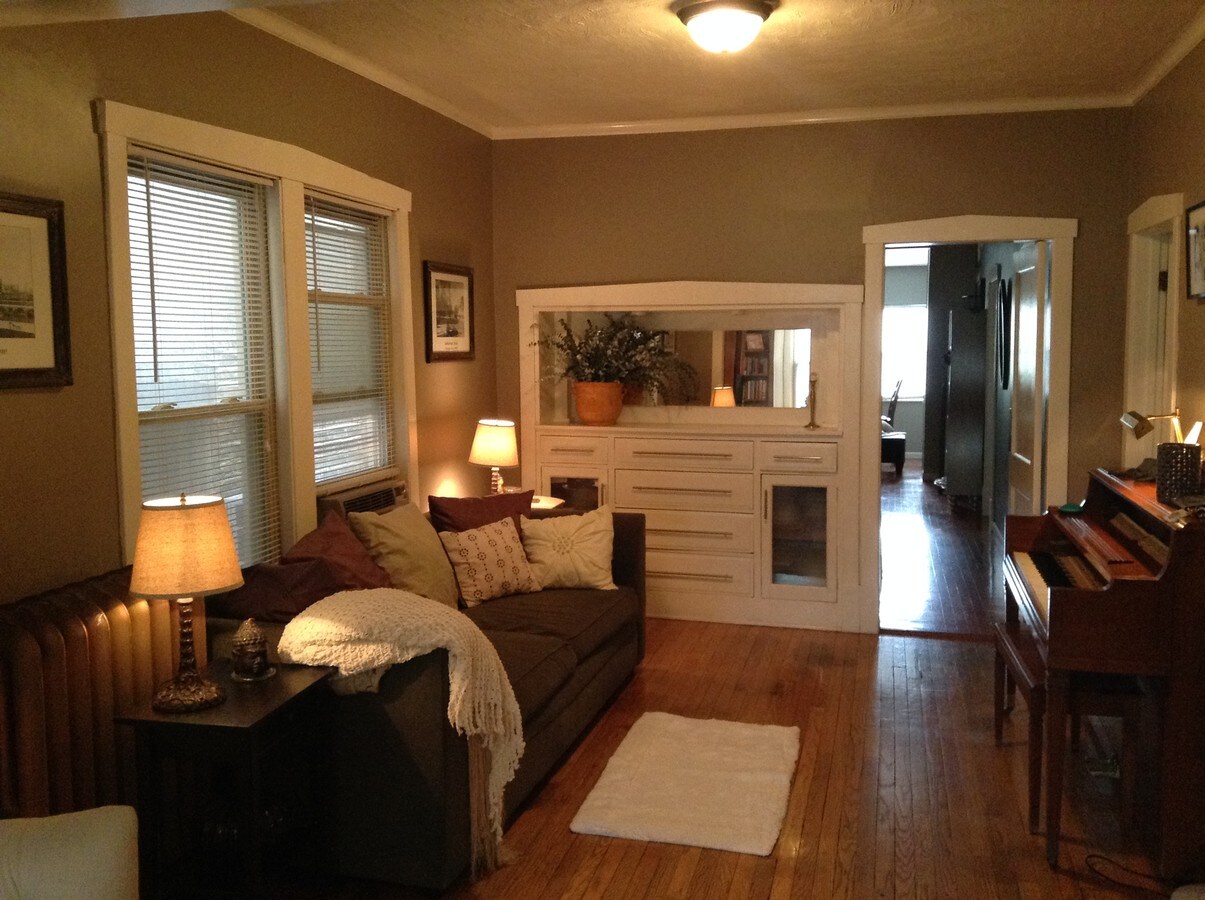 Photo - 2732 N Monticello Ave Apartment