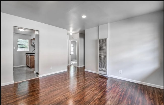 Building Photo - 605 E McLemore Ave Rental
