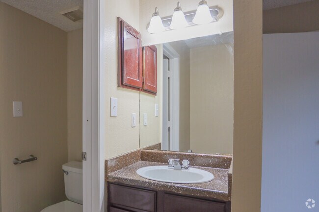 2HAB, 1,5BA - 989SF - Round Rock Townhomes