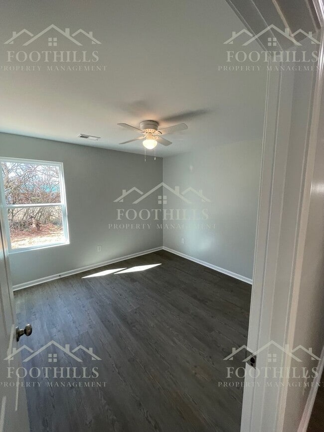 Photo - 103 Rhoe Cir