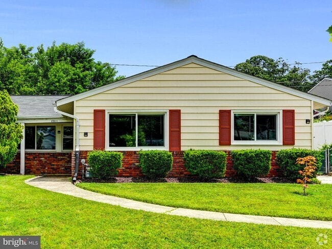 Building Photo - 2011 Kennicott Rd Rental