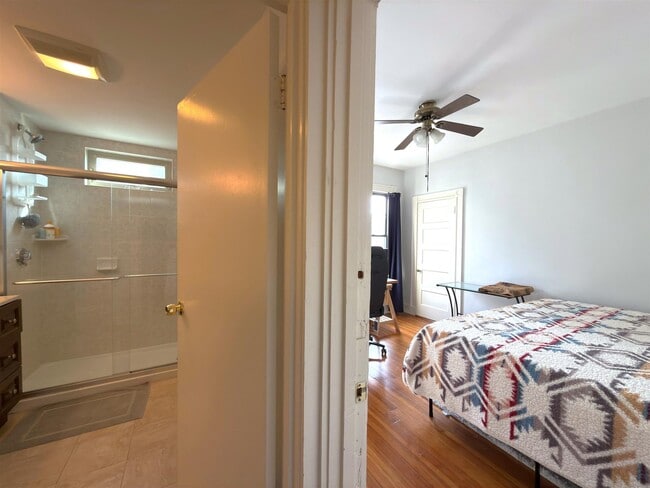 Photo - 9 Amaranth Ave Unit 2