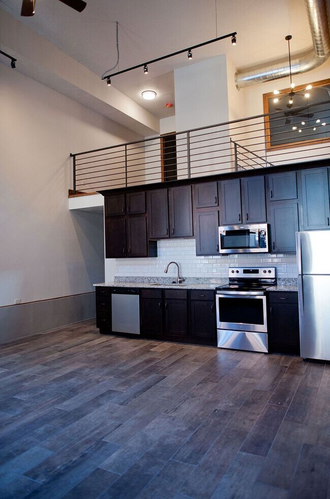 Building Photo - Union Biscuit West - 109 Unit UBL 109