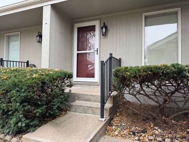 Photo - Updated Townhome in Willow Wood Near 120th & Blondo!