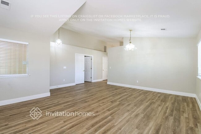 Photo - 1910 Rapid Falls Dr