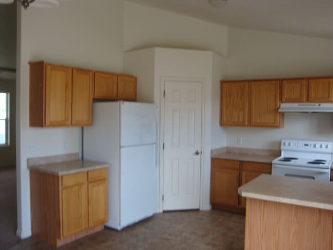 Photo - 3 bed 2 bath - Single Family Home - Pet Fr...