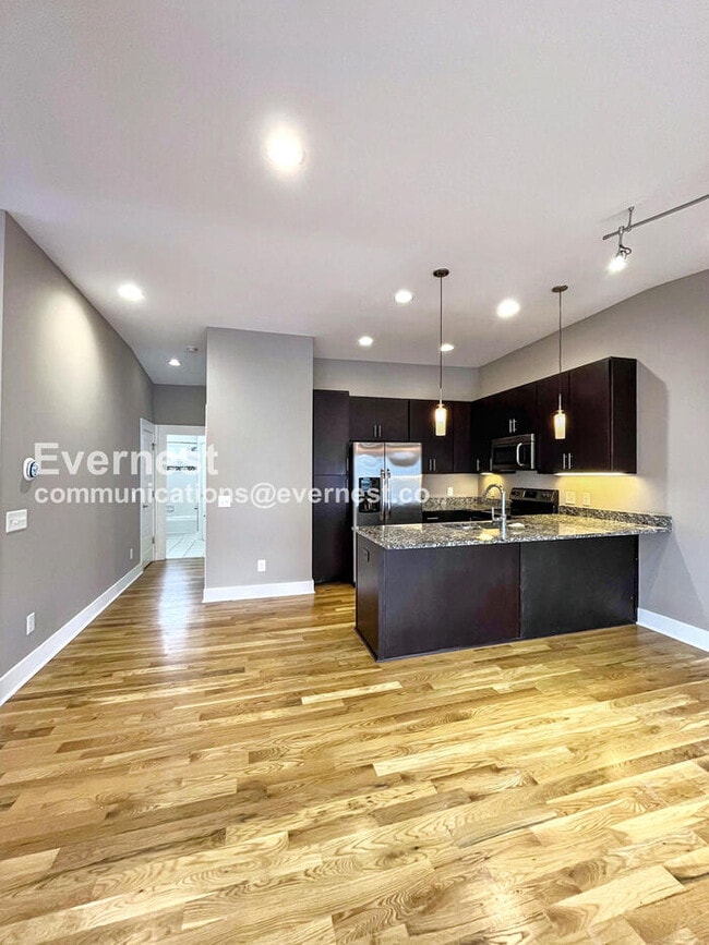 Photo - 600 Garfield St