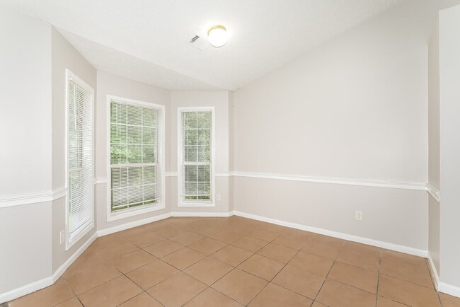 Photo - 5712 Mistyview Dr