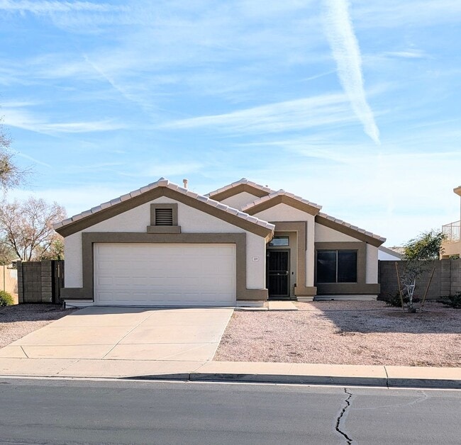 Building Photo - AVAILABLE NOW IN GREAT GILBERT LOCATION - NEELY RANCH!!!