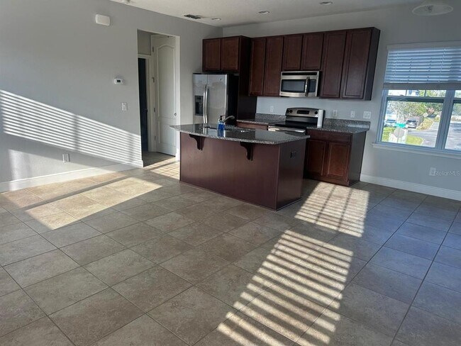 Photo - 8091 Laureate Blvd