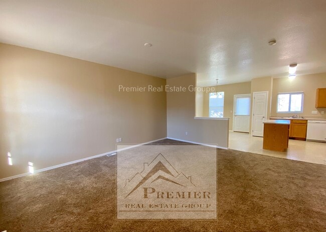 Photo - 10527 Country Park Point