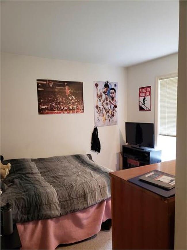 Photo - 2114-2116 Michigan St Unit 2116