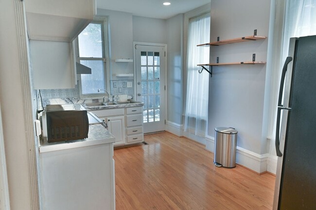 Photo - Beautiful Spacious Single Family on 2nd St