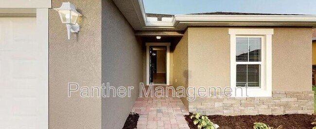 Photo - 510 SW 3rd Ct