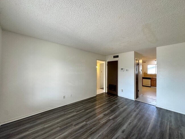 Photo - 1304 Quail Cir Unit B