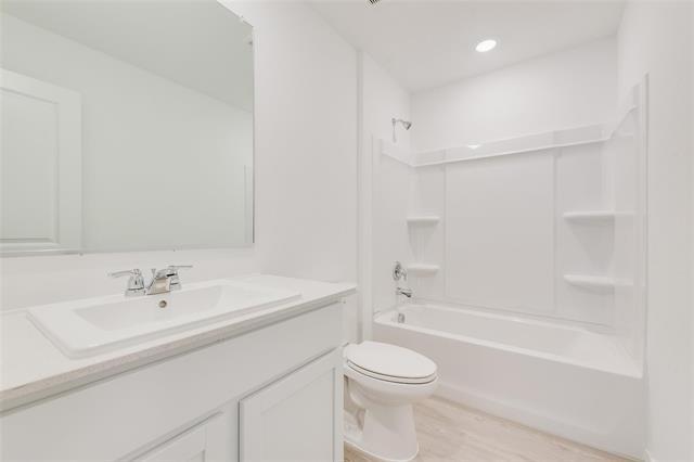 Photo - 727 Ponderosa Ln