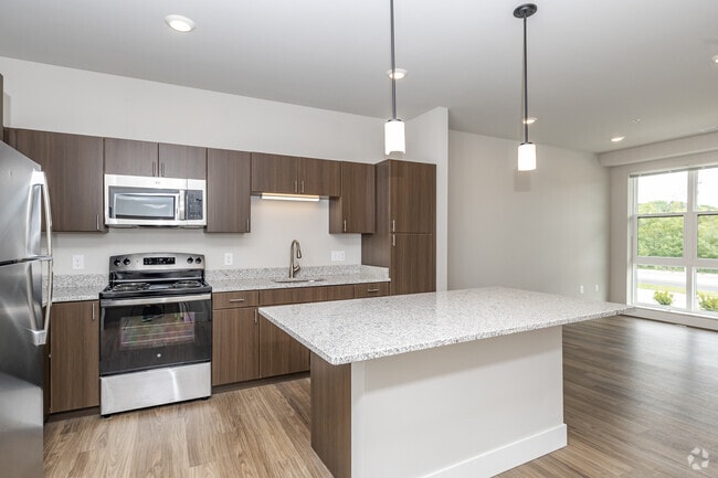 2BR, 2BA, 1218SF - Kitchen