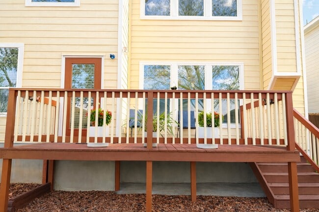 Photo - 169 Red Hawk Rdg