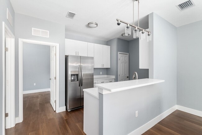 Photo - 420 NW 3rd Ave