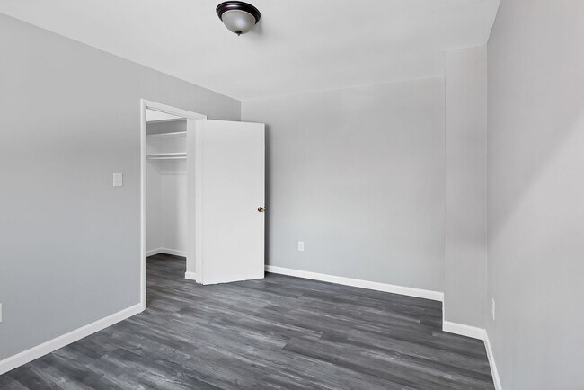 Dana Heights Apartments