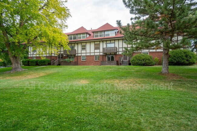Photo - 3250 O'Neal Cir Condo Unit L-14