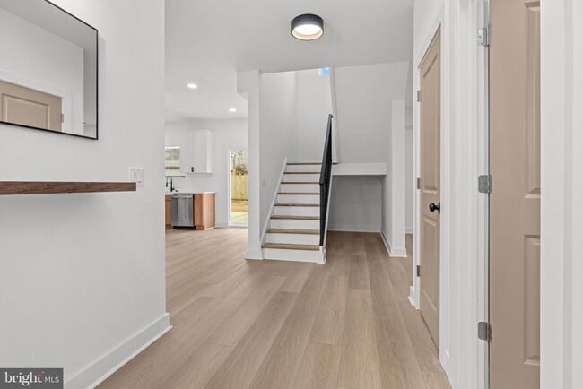 Photo - 12 Stonybrook Dr