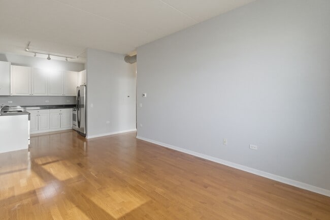 Photo - 873 N Larrabee St Unit #  0507