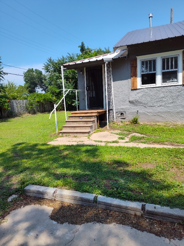 Photo - 1332 E Highland St