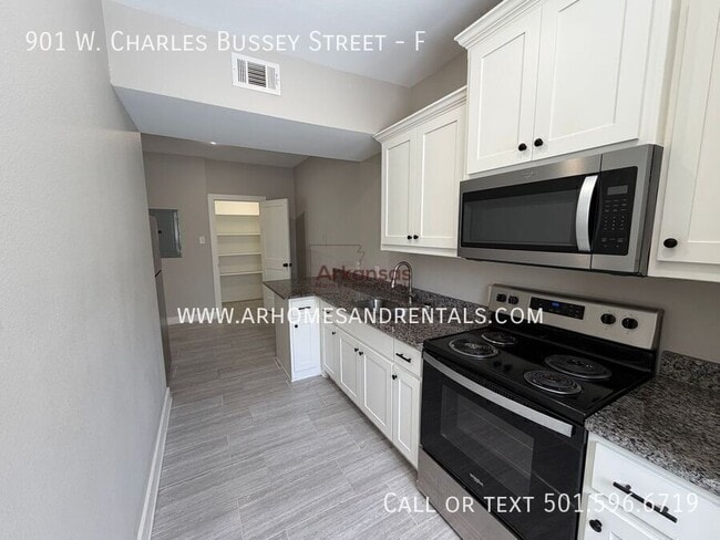 Photo - 901 W Charles Bussey Ave Unit F