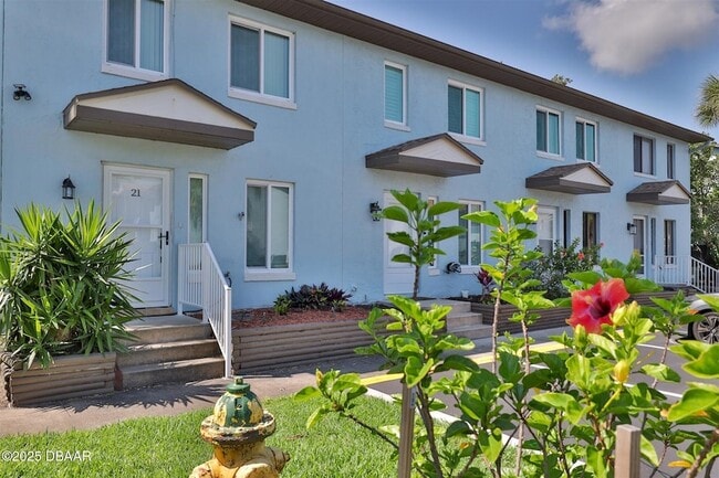 Photo - 3333 S Ridgewood Ave Townhome