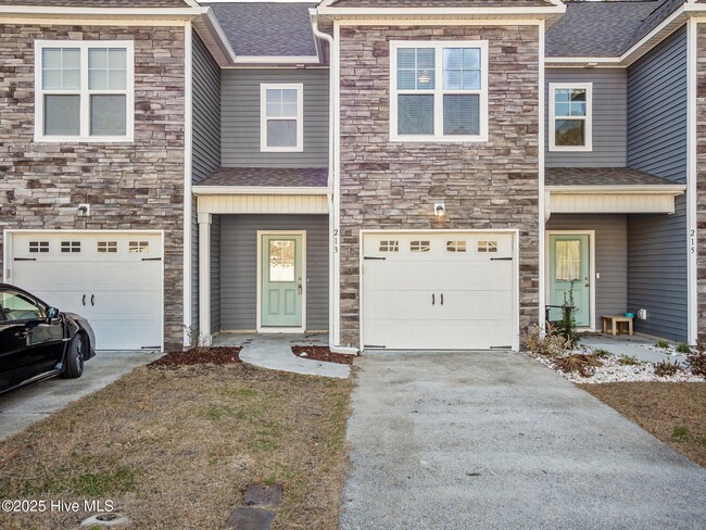 Photo - 213 N Stingray Ln Townhome