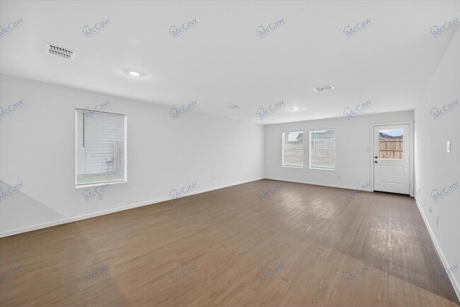 Photo - 4041 Arklow St