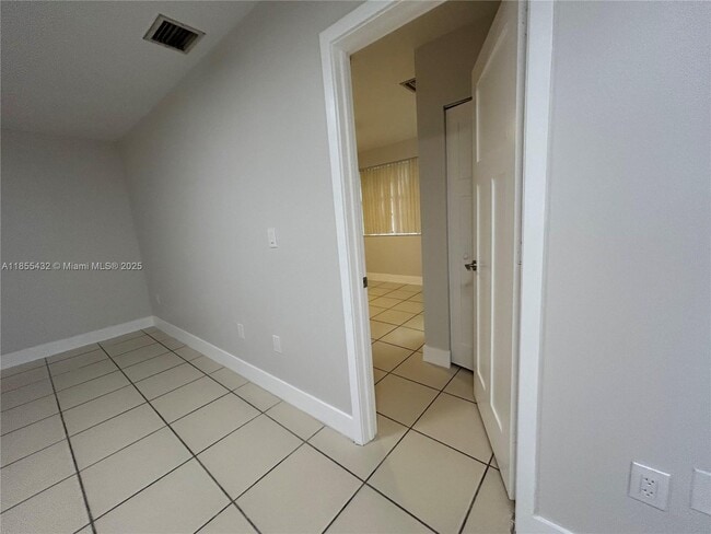 Photo - 25 W 4th St Unit 103