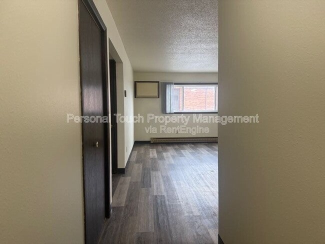 Building Photo - 1050 Front St Unit 3