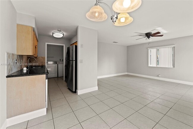 Photo - 1402 SW 9th Ave Unidad 2