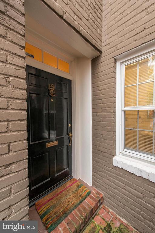 Photo - 1564 33rd St NW