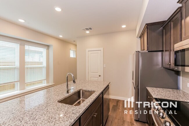 Photo - 8113 Brookhaven Dr