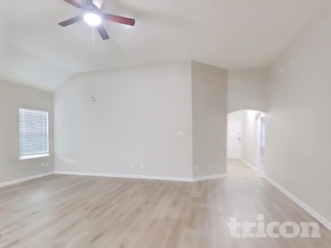 Photo - 2832 Mistywood Ln