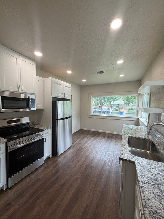 Photo - 3 Bedroom 1 Bath Home for RENT