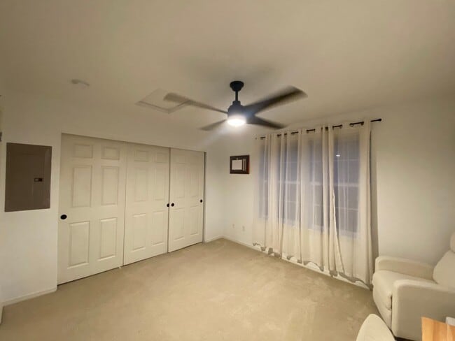 Photo - Location Location Location ~2 Bedroom 2.5 bath near OSU!