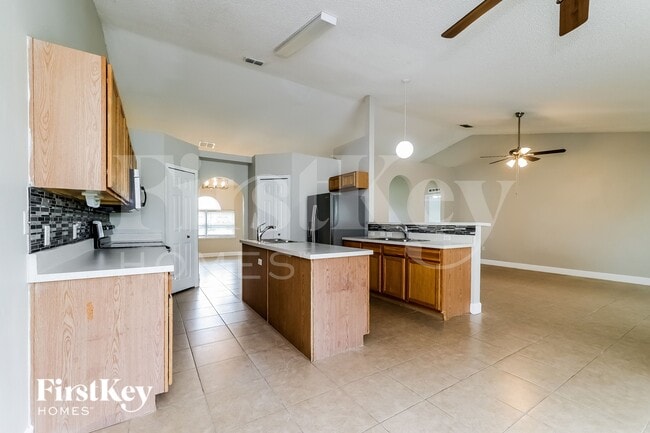 Photo - 129 Aurora Ln