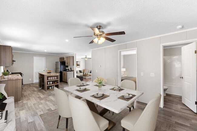 Photo - 687 Elmdale Ln