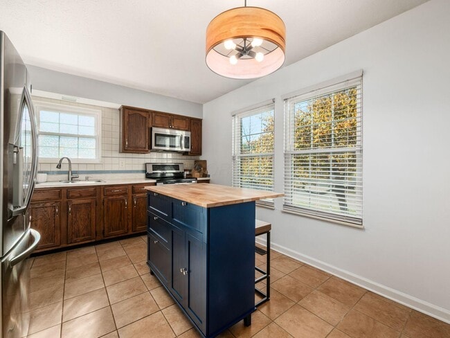 Photo - 8346 Seabright Dr