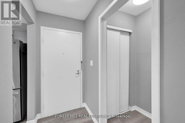 Photo - 494 Elgin St W