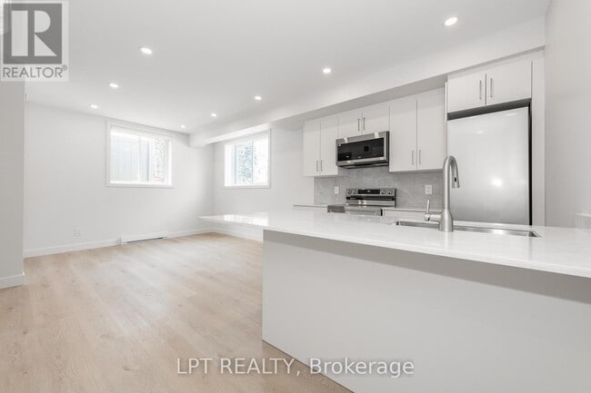 Photo - 250 Shakespeare St Unit 1