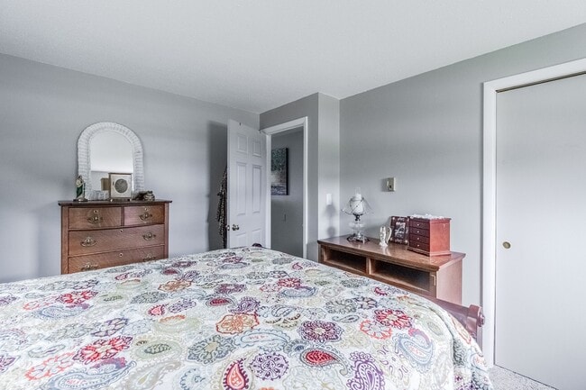 Barrington Hills Apartments