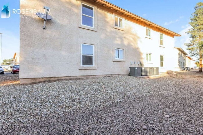 Photo - 465 W Ivyglen St Unit 112