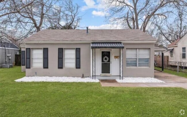 Building Photo - New To The Market!!! Rental